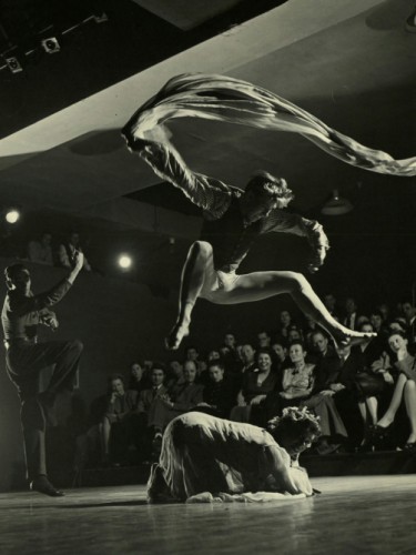 Dancing-Interpretive Dancing-Dancers