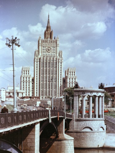 Бородинский мост и МИД
