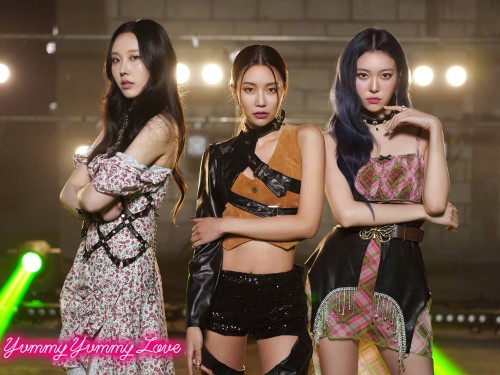 MOMOLAND