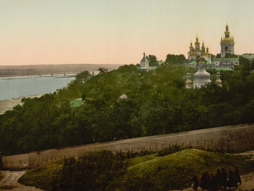 Cavernes Lointains, Kiev, Russia