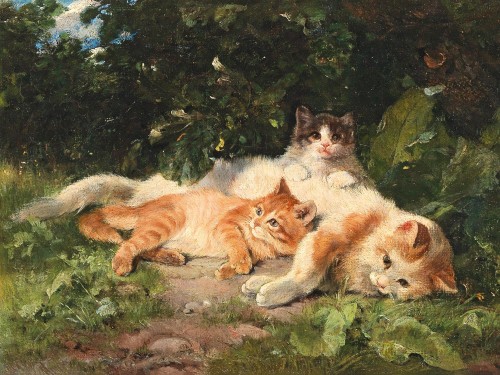 Кошка со своими котятами